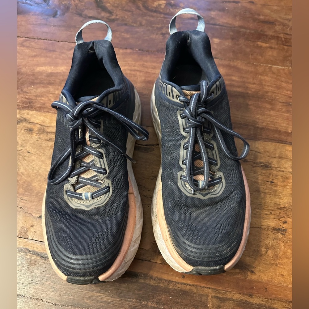 Hoka One One - Bondi 6, size 8